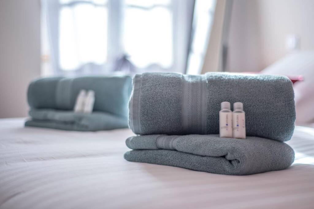 "Le Cocon" 4 Pers - Confortable - So Cozy มงโตบ็อง ภายนอก รูปภาพ